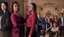 Zonja Fazilet dhe te Bijat – Episodi 174 (Fundi i Serialit) Zonja Fazilet dhe te Bijat – Episodi 174 (Fundi i Serialit)